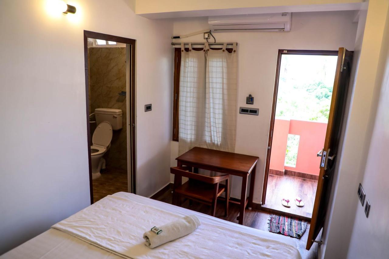 French Villa Puducherry Eksteriør billede