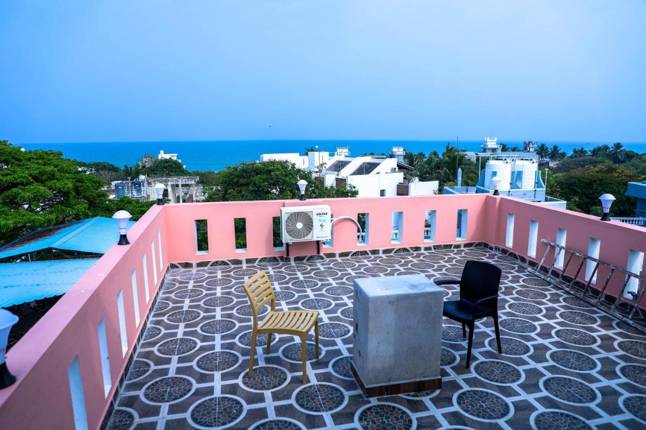 French Villa Puducherry Eksteriør billede