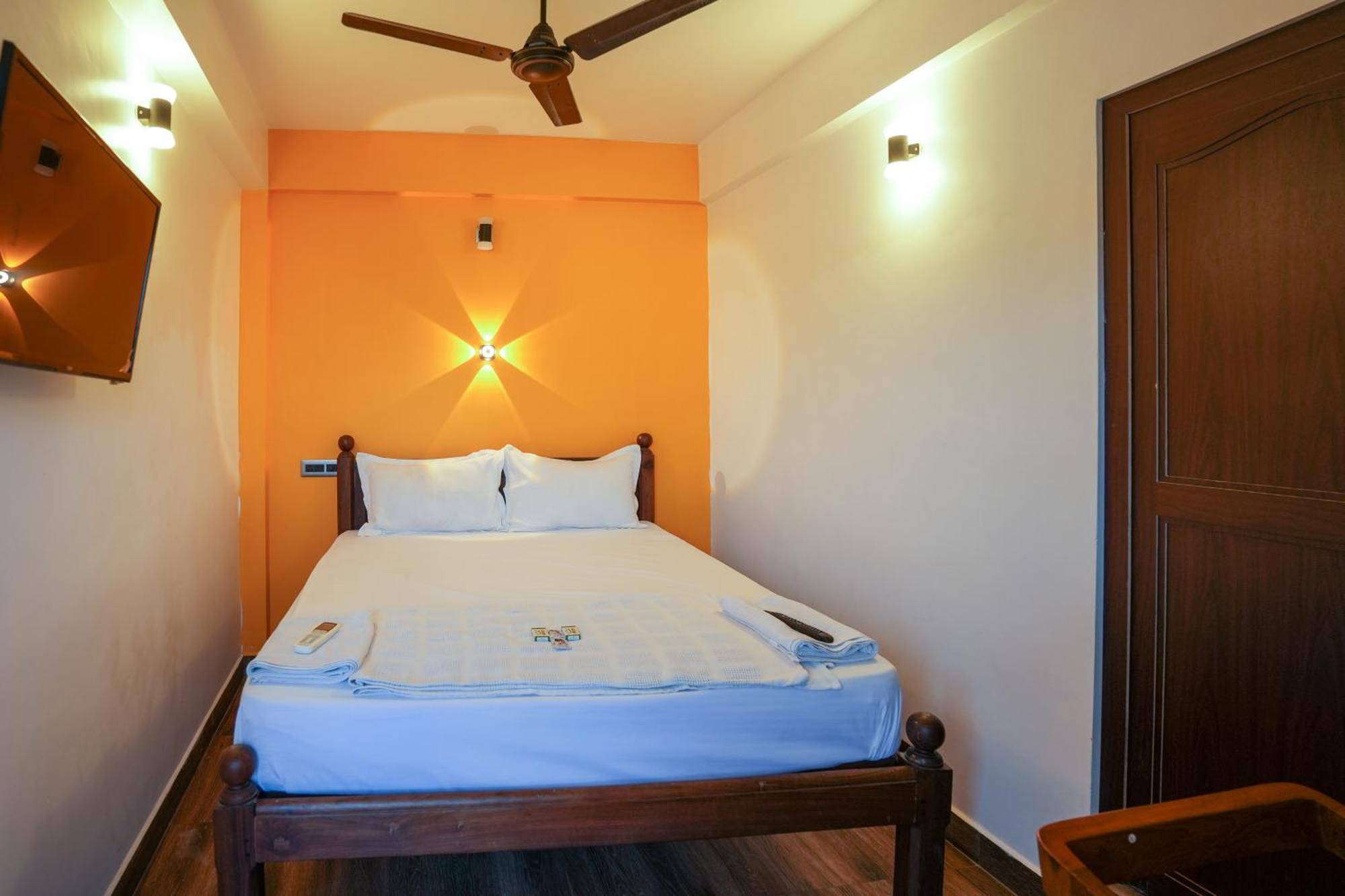 French Villa Puducherry Eksteriør billede