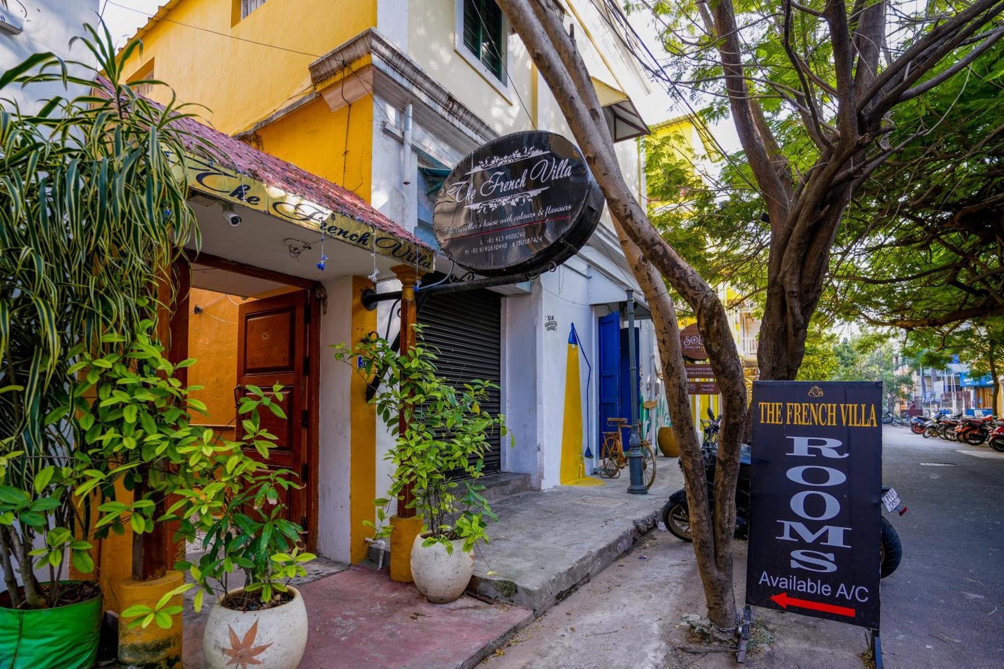 French Villa Puducherry Eksteriør billede