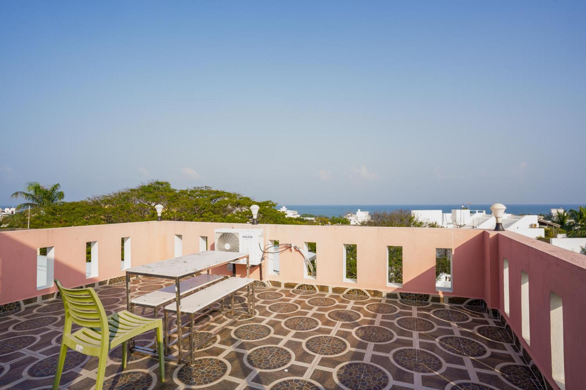 French Villa Puducherry Eksteriør billede