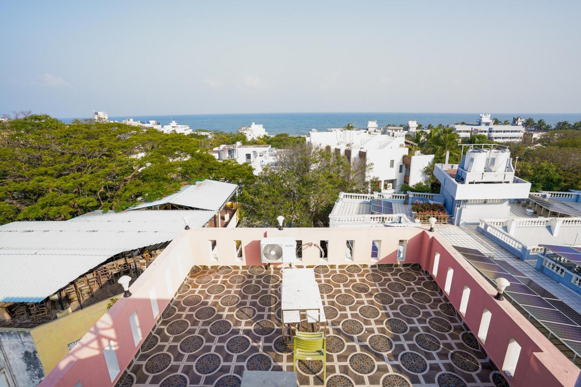 French Villa Puducherry Eksteriør billede