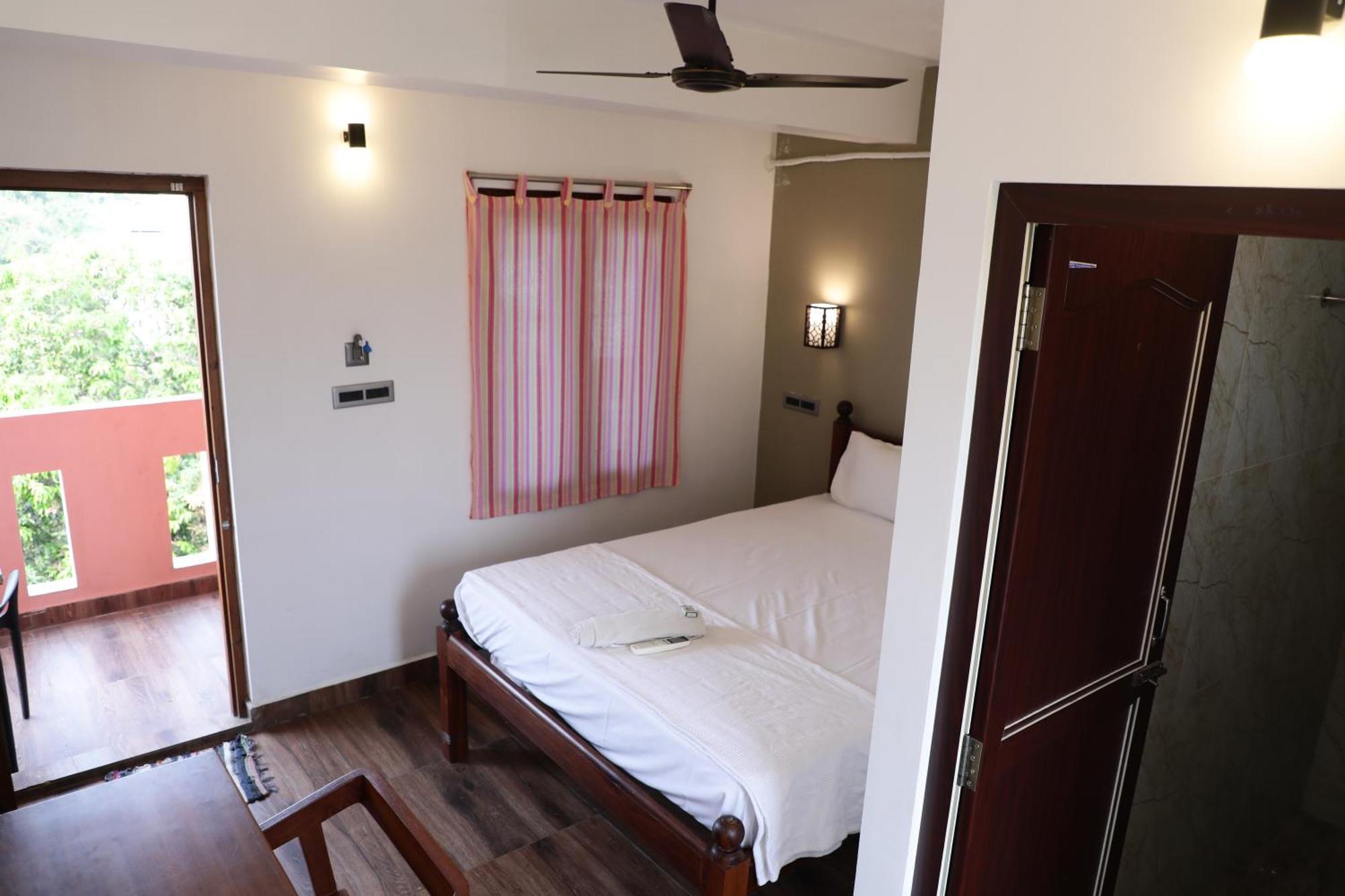 French Villa Puducherry Eksteriør billede