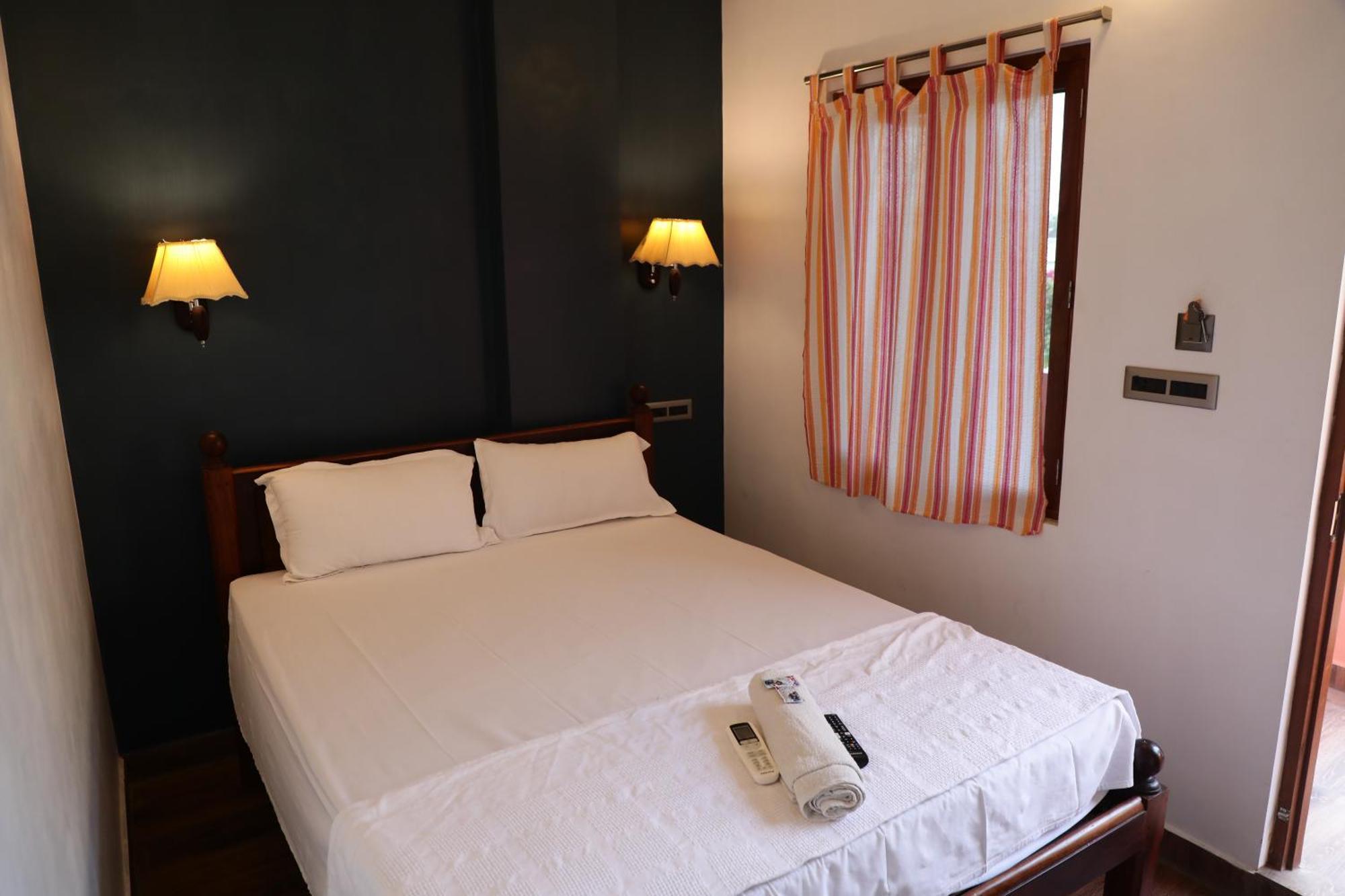 French Villa Puducherry Eksteriør billede